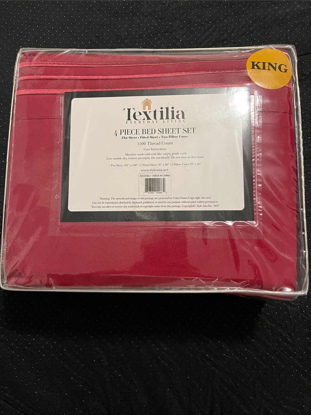 Textilia King 4-Piece Bed Sheet Set in Red